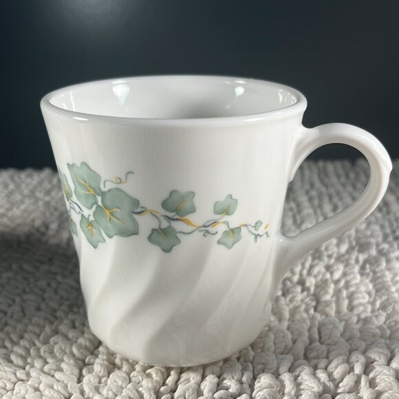 Set of 4 Vintage Corning Corelle CALLAWAY Pattern Swirl Style Coffee Cups - Picture 2 of 8